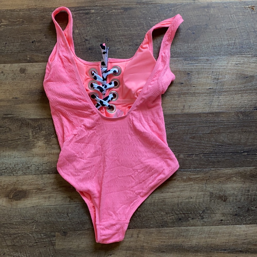 Bathing suit - Picture 2 of 2